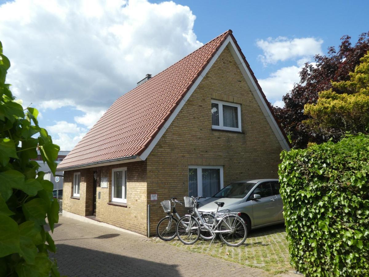 Gaestehaus Bei J.A.G. Busum Exterior photo